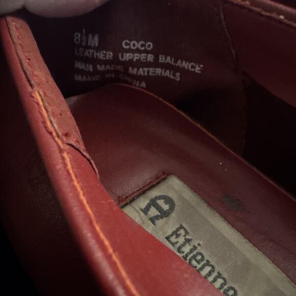 Etienne Aigner Red Leather Loafer Shoes Size 8 1/2M Tassels Non Slip Bottoms - Picture 4 of 6
